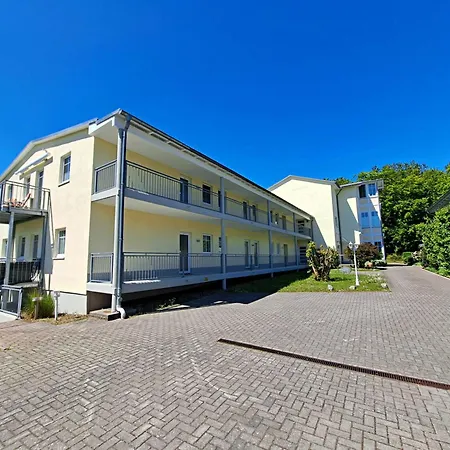 Waldstrasse 05